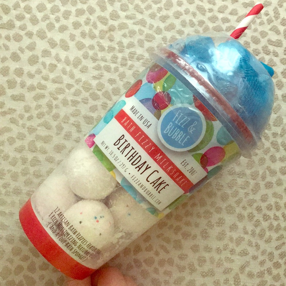 Fizz and bubble milkshake - 12 bath bombs
